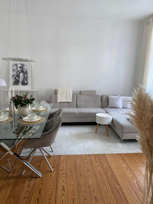 Altbau-Oase Der Eleganz: Stadtnaher Komfort Pur ヴィースバーデン エクステリア 写真