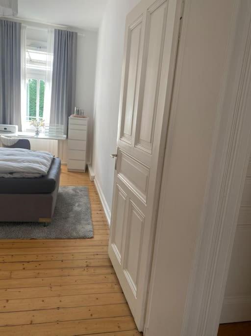 Altbau-Oase Der Eleganz: Stadtnaher Komfort Pur ヴィースバーデン エクステリア 写真