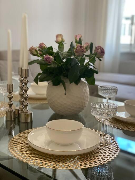 Altbau-Oase Der Eleganz: Stadtnaher Komfort Pur ヴィースバーデン エクステリア 写真